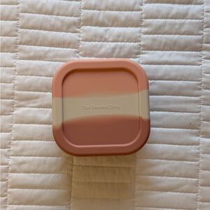 The Dearest Grey Small Silicone Bento Lunch Box - Pink Tie Dye